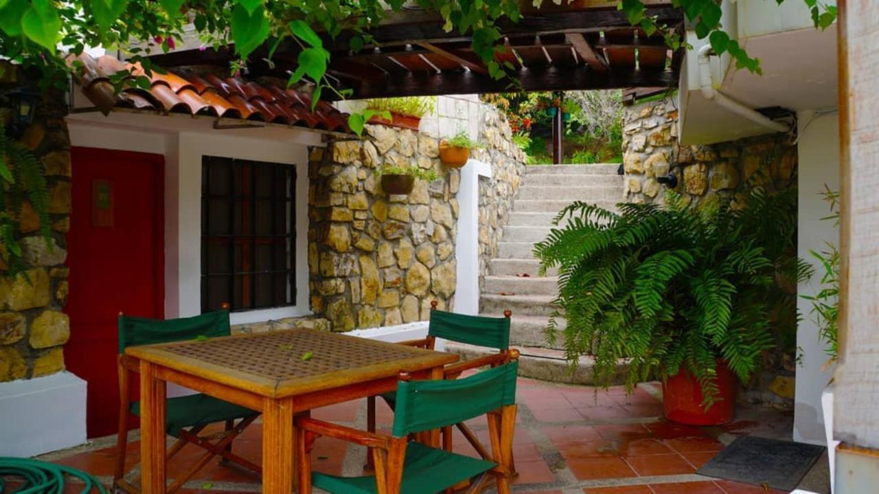 גוויאקיל Iguanazu Bed & Breakfast מראה חיצוני תמונה