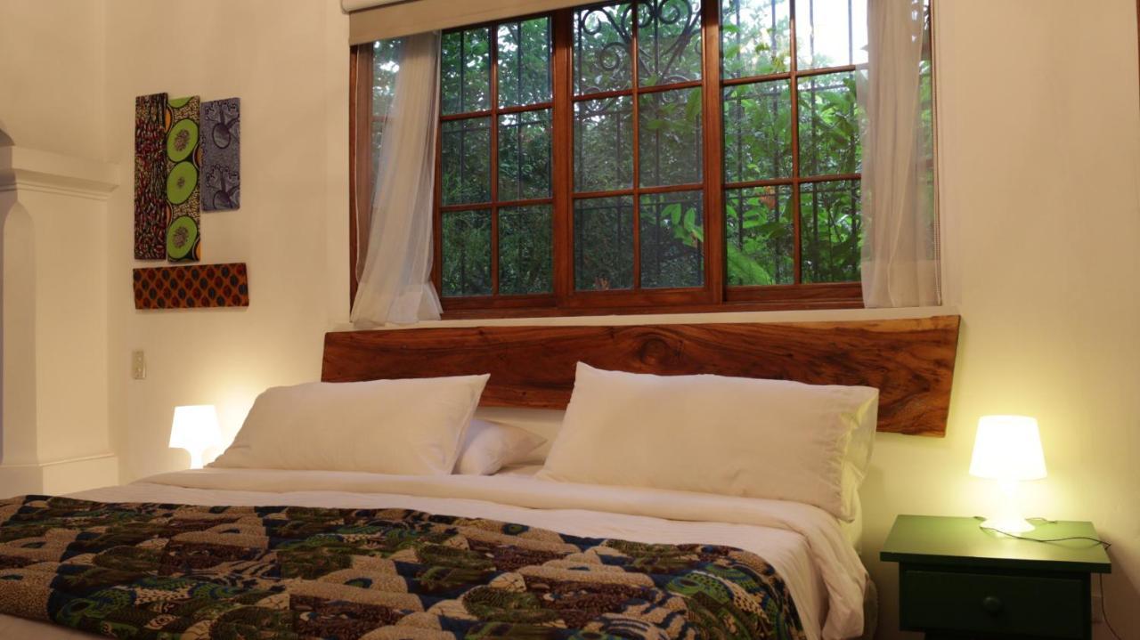גוויאקיל Iguanazu Bed & Breakfast מראה חיצוני תמונה